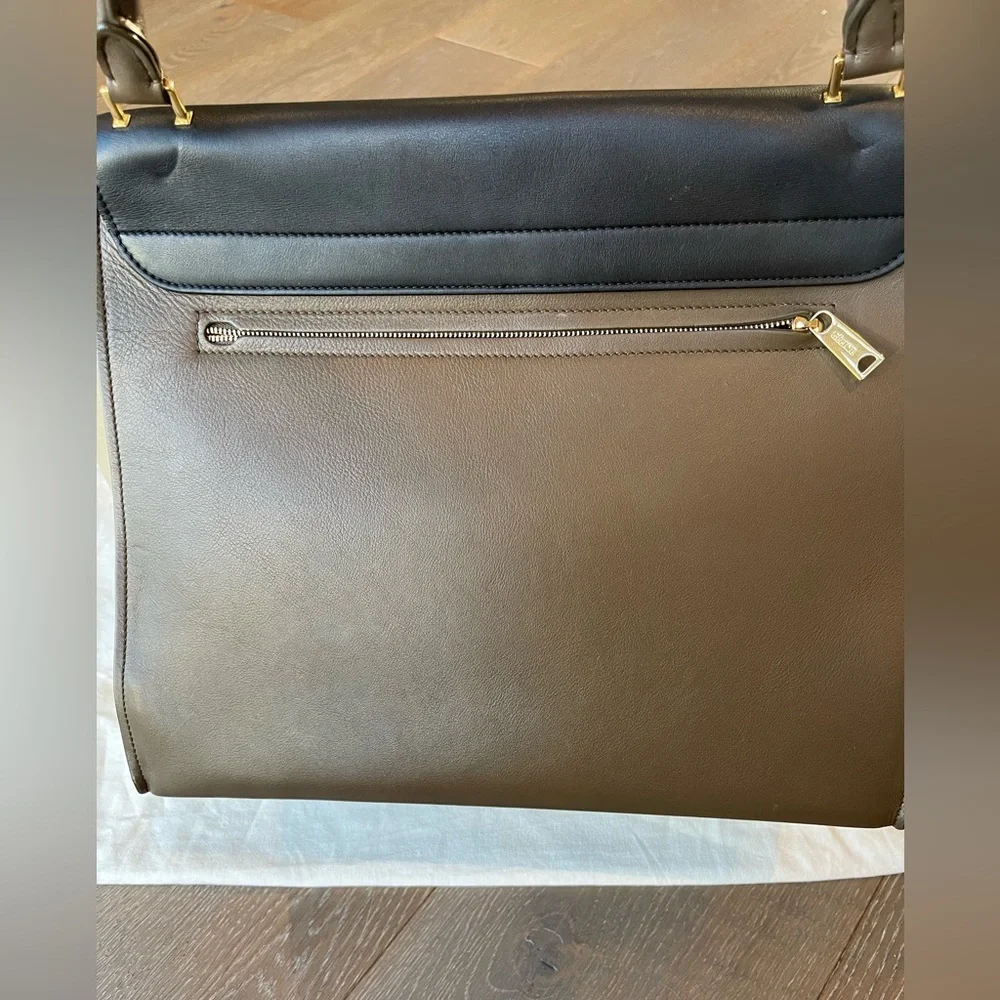 Authentic Celine Trapeze Large Tote - Picture 3 of 6